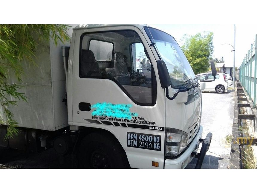 2014 Isuzu NKR Lorry