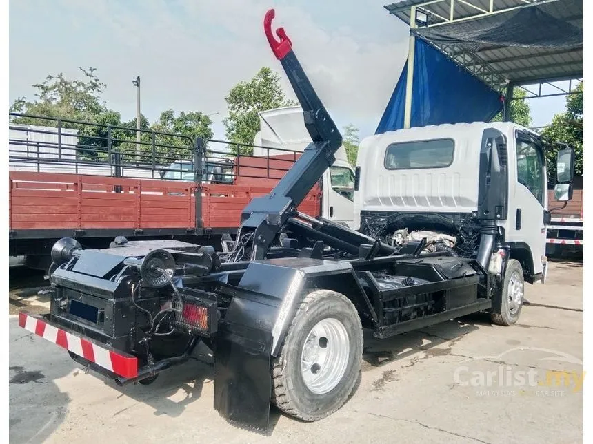 2013 Isuzu Elf NPR81 Lorry