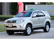 2009 Toyota Fortuner 2.7 (ปี 04-08) V Wagon AT