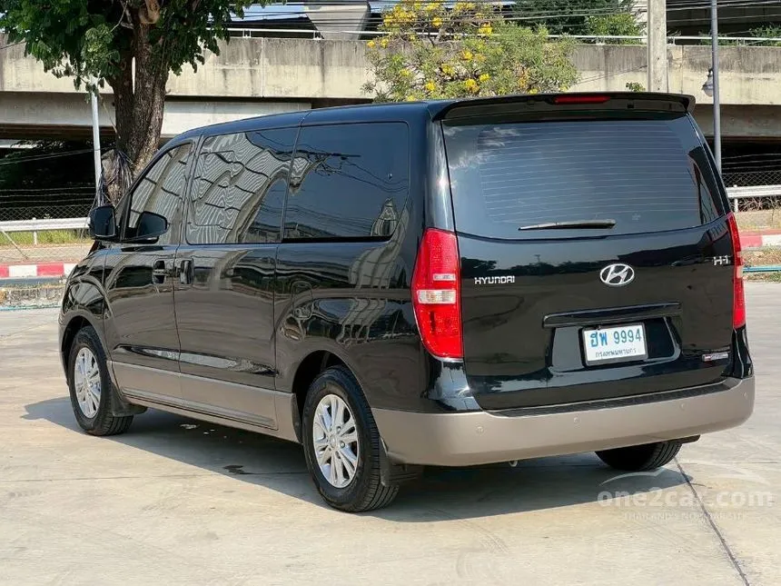 2013 Hyundai H-1 Elite Van