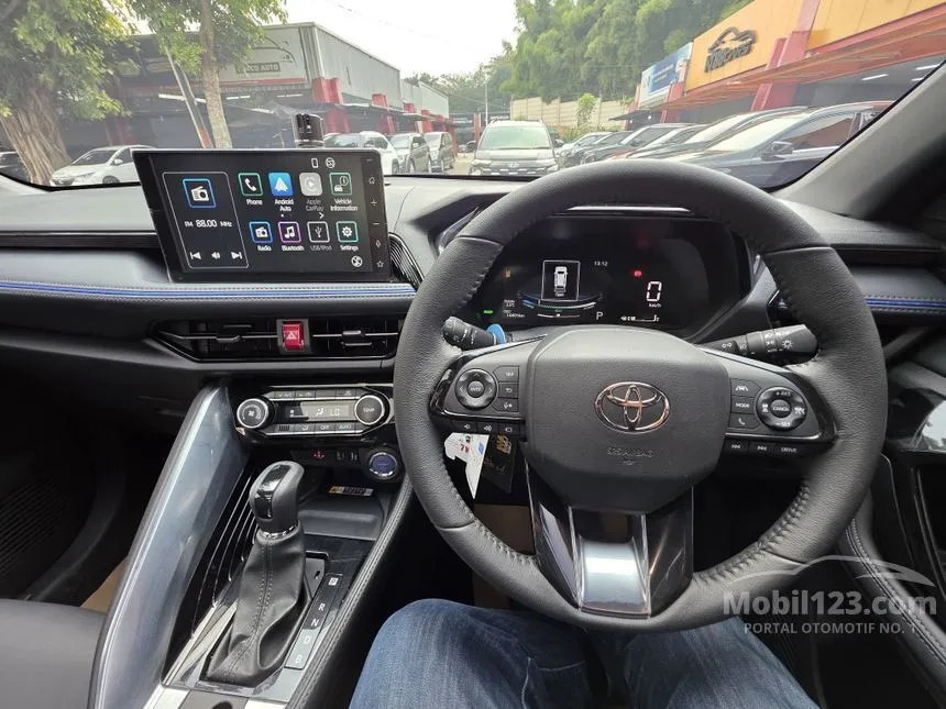 2024 Toyota Yaris Cross S HV (Premium colour) SUV