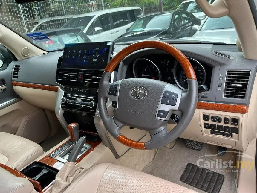 2013 Toyota Land Cruiser ZX SUV