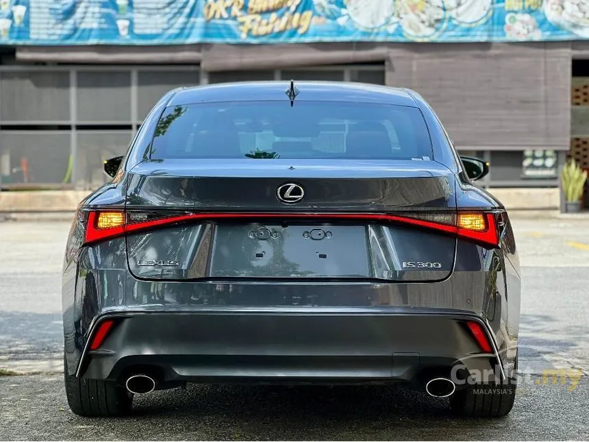 2021 Lexus IS 300 Luxury Sedan