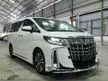 Recon 2022 Toyota Alphard 2.5 SC MPV (SUNROOF