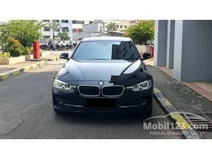 2016 BMW 320i 2.0 Sport Sedan