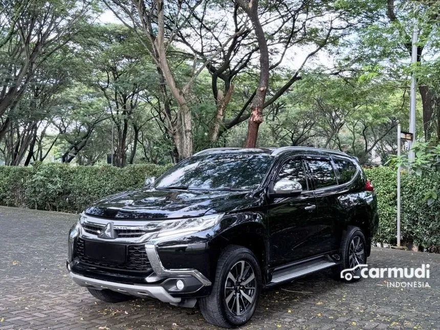 2017 Mitsubishi Pajero Sport Dakar 4X2 SUV