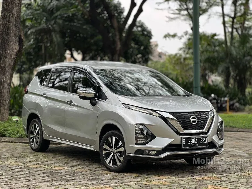 Jual Mobil Nissan Livina 2019 VL 1.5 di DKI Jakarta Automatic Wagon Silver Rp 185.000.000