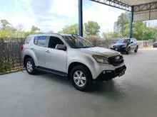 2016 Isuzu MU-X 2.5 Type S SUV CAR 4X4 7 SEATER PLATE JOHOR CONDITION TIP TOP