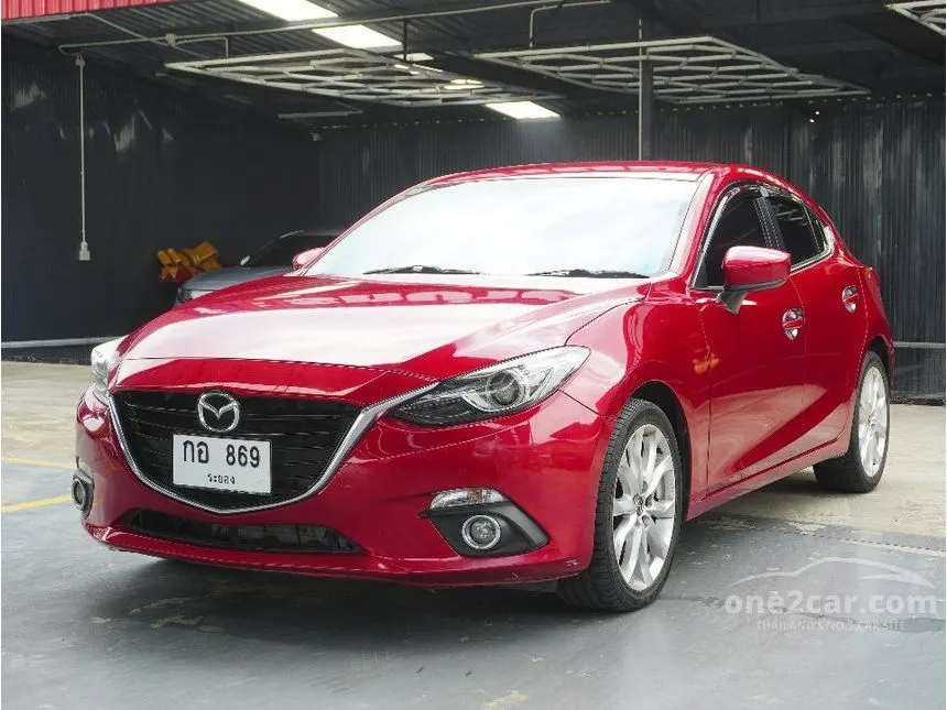2015 Mazda 3 S Sports Hatchback