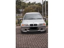 2001 BMW 318i E46 Sedan