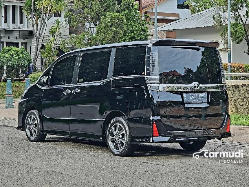2019 Toyota Voxy MPV