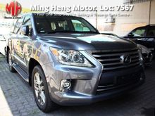 2013 Lexus LX570 5.7 M/LEVINSON