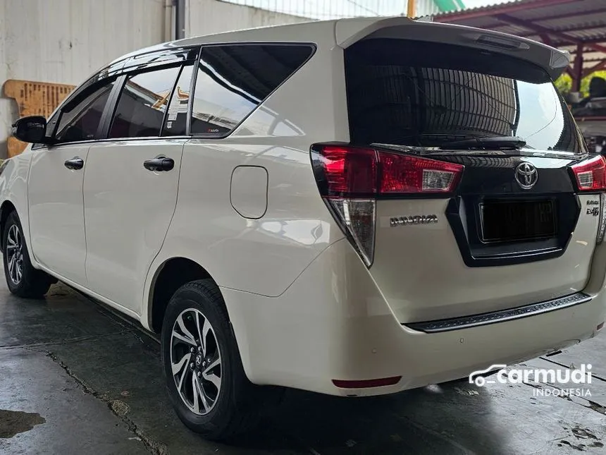 2022 Toyota Kijang Innova V MPV