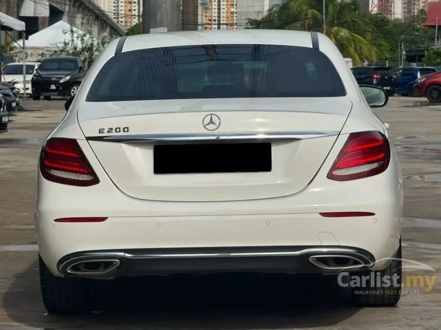 2016 Mercedes-Benz E200 Exclusive Line Sedan