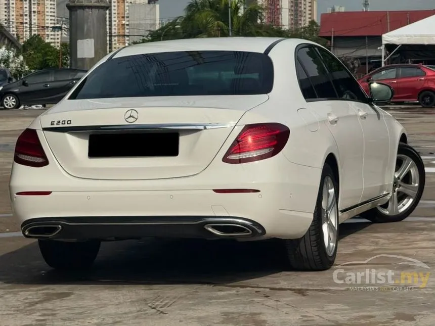 2016 Mercedes-Benz E200 Exclusive Line Sedan