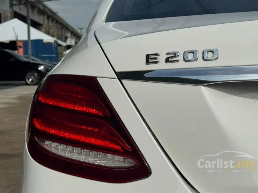 2016 Mercedes-Benz E200 Exclusive Line Sedan
