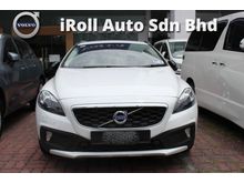 2017 Volvo V40 2.0 T5 CROSS COUNTRY - DEMO CAR