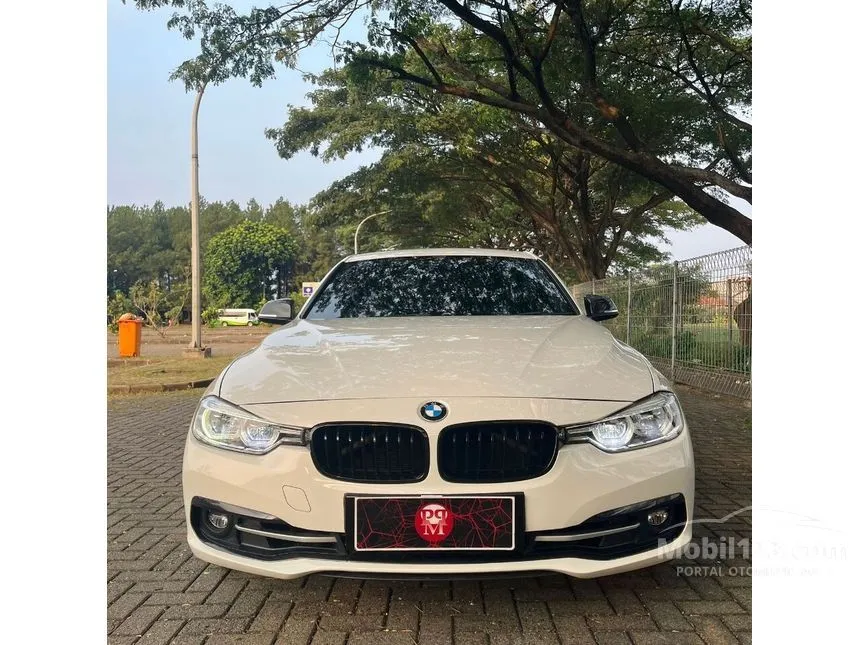 Jual Mobil BMW 320i 2017 Sport 2.0 di DKI Jakarta Automatic Sedan Putih Rp 369.000.000