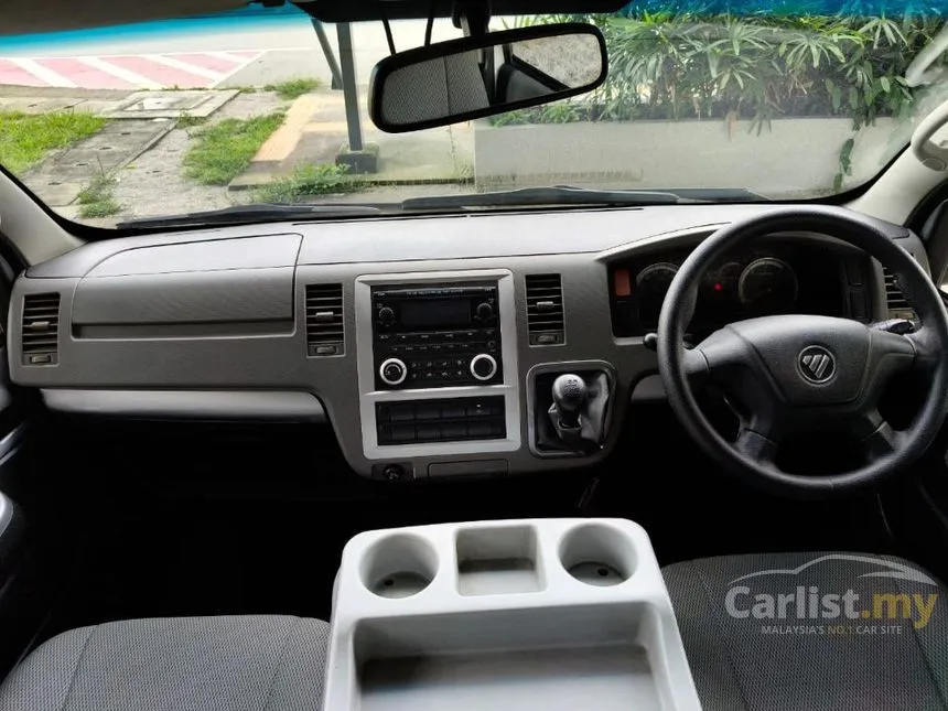 2018 Foton View C2 High Roof Window Van