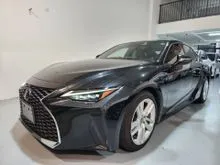 2023 Lexus IS 300 2.0 Base Sedan / Like New / Tip Top Condition