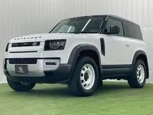2023 Land Rover Defender 2.0 90 P300 SE SUV with Meridian Sound System, Power And Memory Seat, Low Milleage - INCOMING STOCK