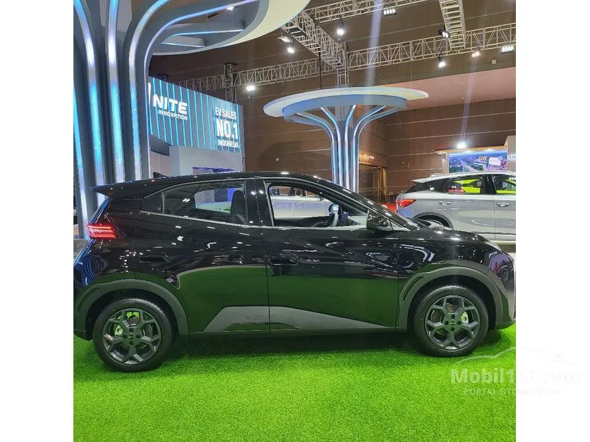 2026 BYD Atto 1 Standard Range Dynamic Hatchback