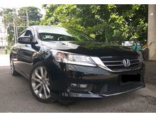(Ori 2O14 + Full Service Record + Done 67K KM Mileage + REG 2015 + 1 Owner + Leather Seats + Reverse Camera) (CALL ME TO NEGO!) Honda Accord 2.4 VTi-L