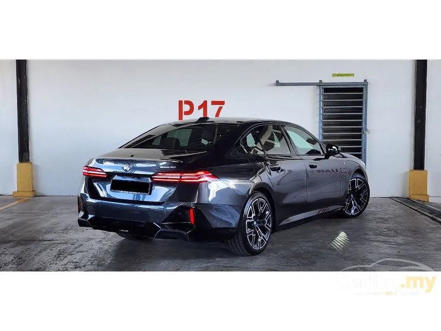 2024 BMW i5 eDrive40 M Performance Sedan