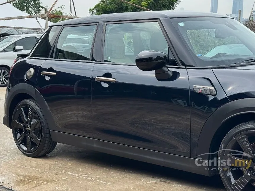 2023 MINI Cooper S 5 Door Hatchback