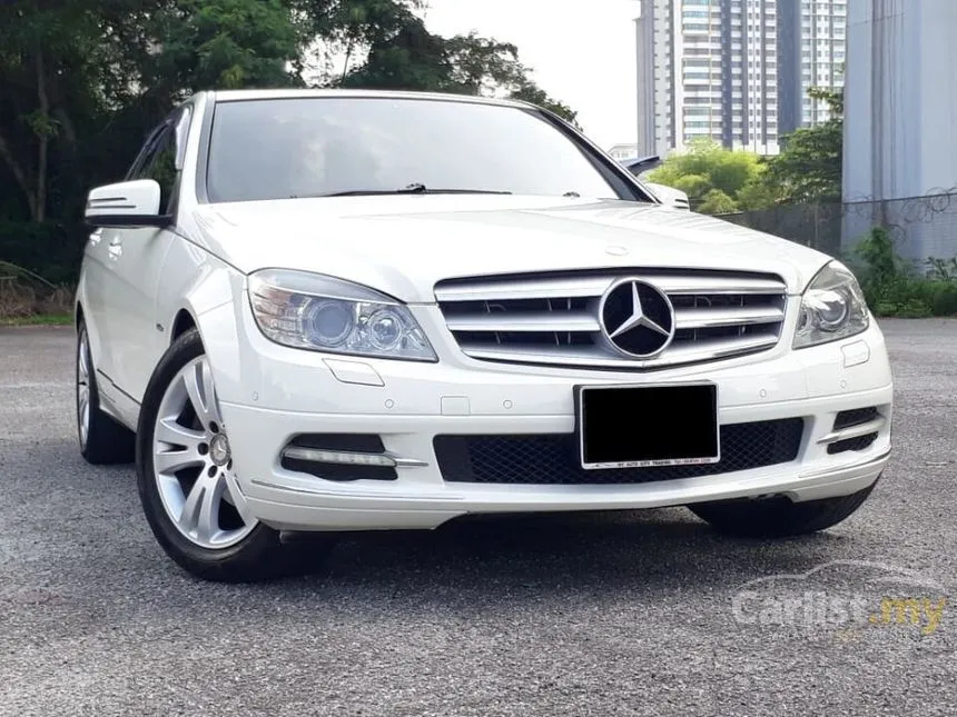 2010 Mercedes-Benz C200 CGI Avantgarde Sedan