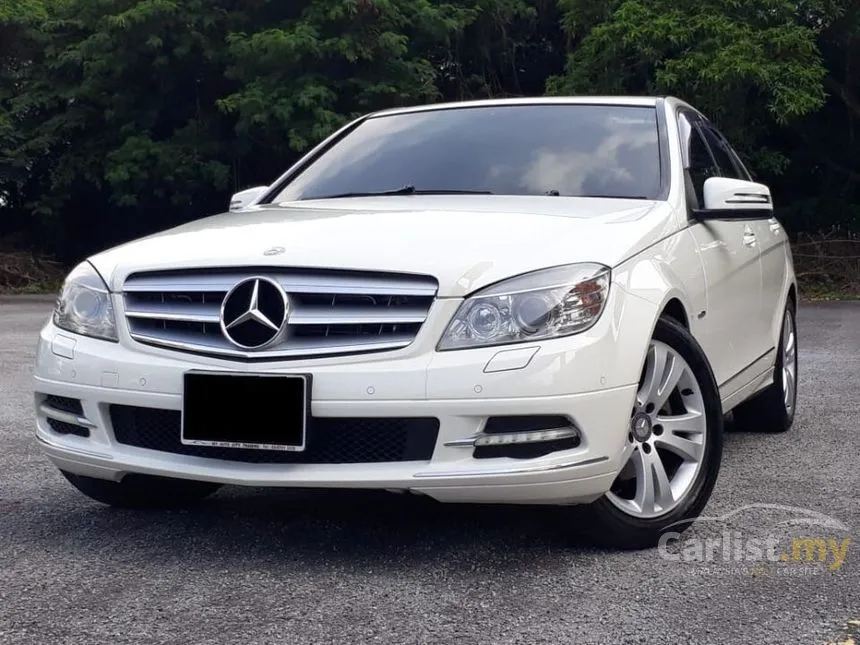 2010 Mercedes-Benz C200 CGI Avantgarde Sedan