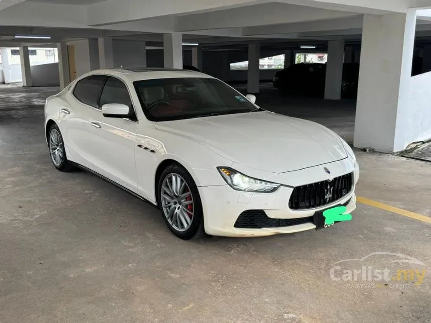2014 Maserati Ghibli Sedan