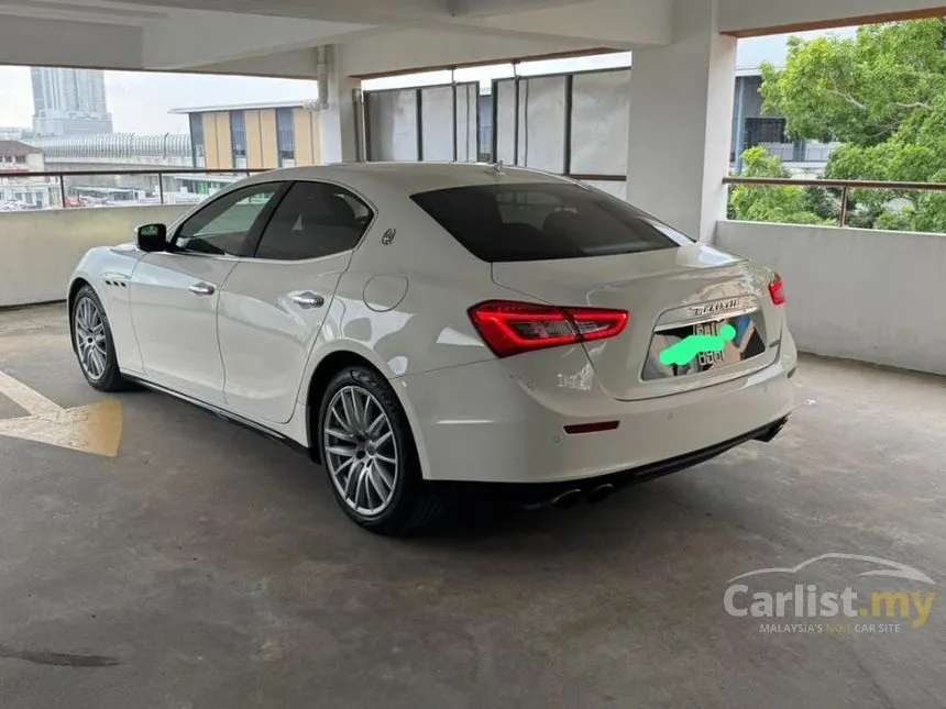 2014 Maserati Ghibli Sedan