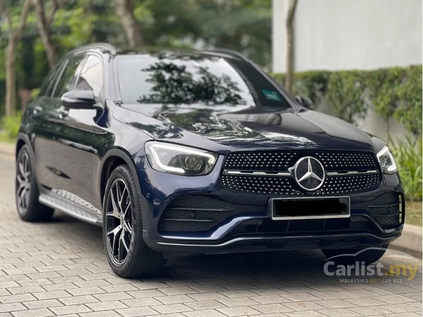 2021 Mercedes-Benz GLC300 4MATIC AMG Line SUV