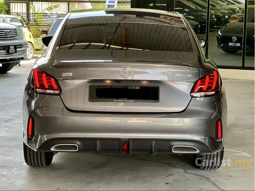 2025 MG 5 Sedan