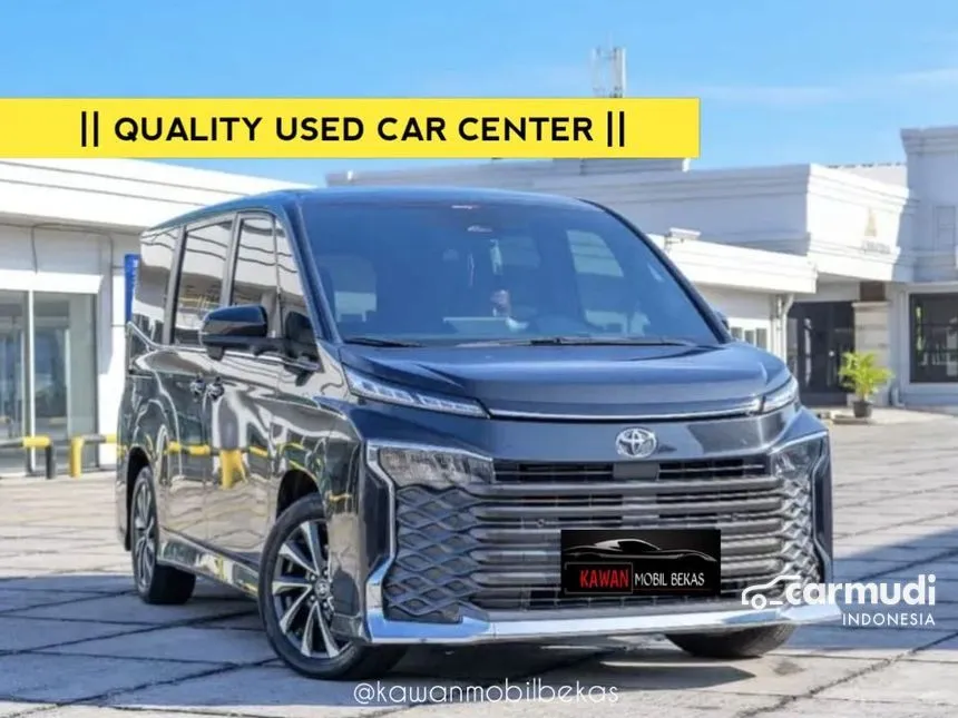 2022 Toyota Voxy Van Wagon