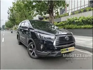 2022 Toyota Kijang Innova 2.4 Venturer MPV