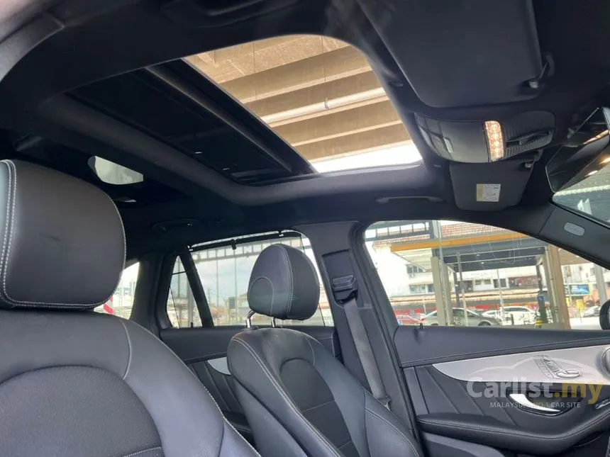 2022 Mercedes-Benz GLC300 4MATIC AMG Line SUV