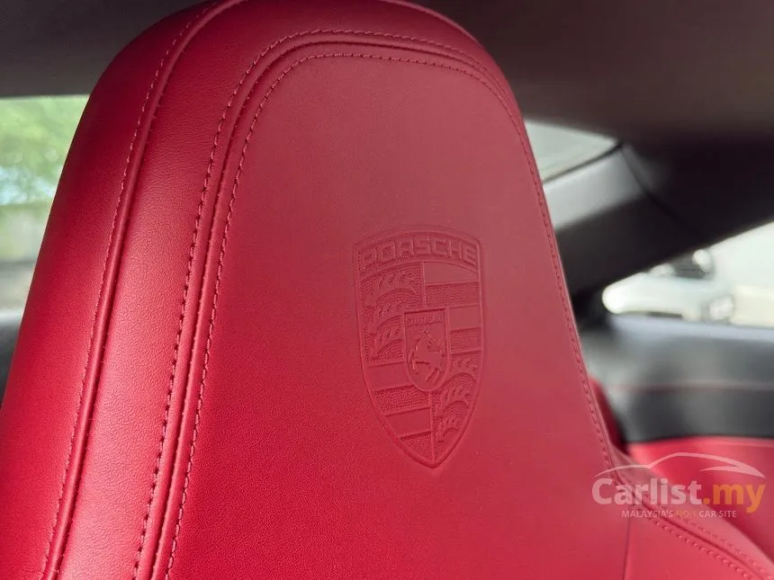 2024 Porsche 911 Carrera 4S Coupe