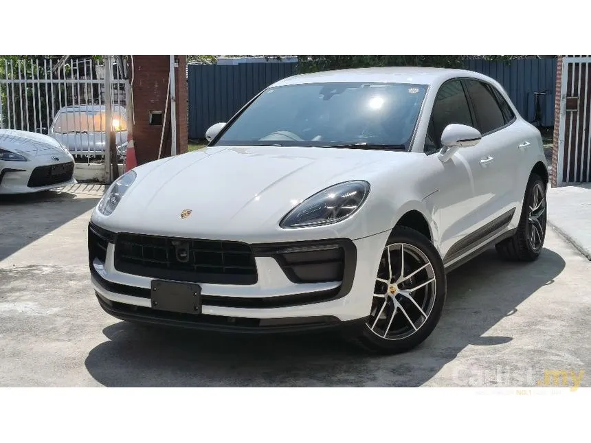 2022 Porsche Macan SUV