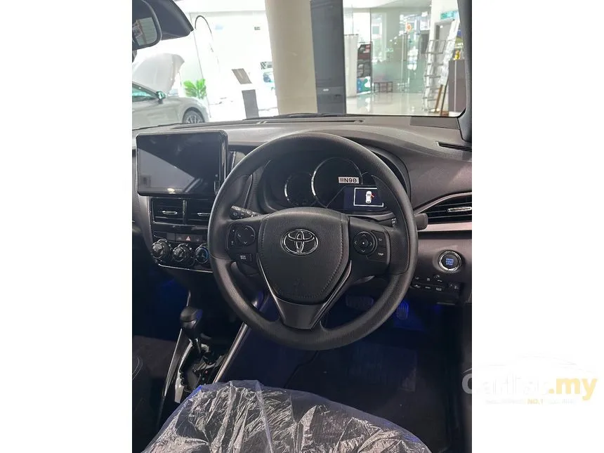 2024 Toyota Yaris E Hatchback