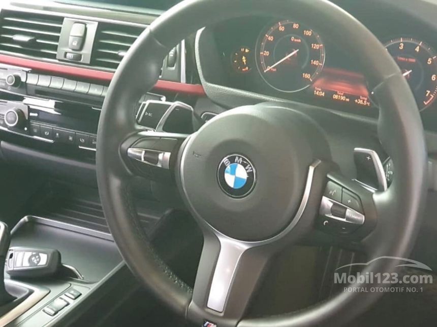 2018 BMW 320i Sport Sedan