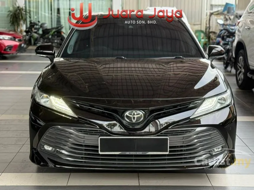 2020 Toyota Camry V Sedan