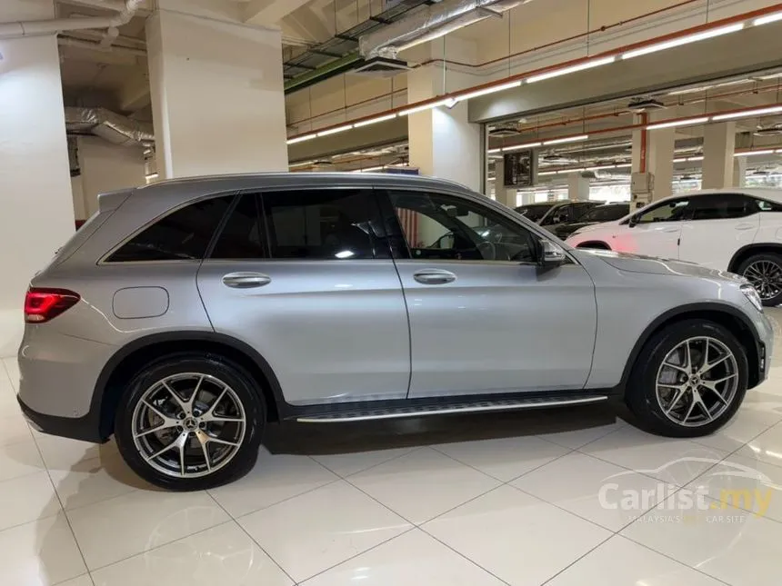 2022 Mercedes-Benz GLC300 4MATIC AMG Line SUV