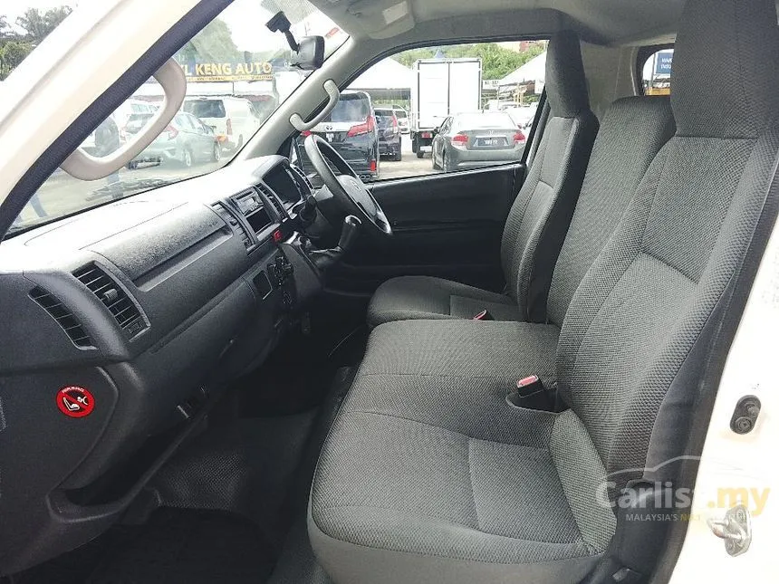 2022 Toyota Hiace Window Van Van