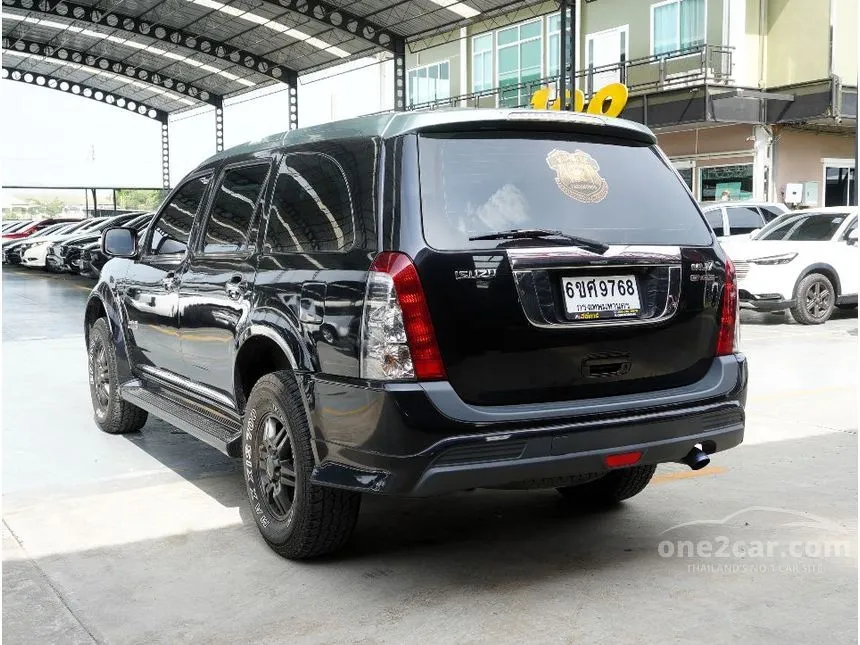 2011 Isuzu MU-7 Choiz SUV