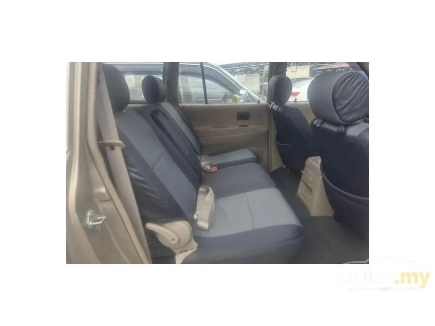 2003 Toyota Unser LGX MPV