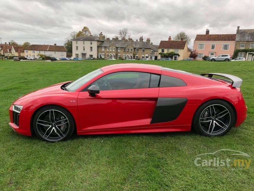Audi R8 2016 V10 Plus 5.2 in Selangor Automatic Coupe Red for RM