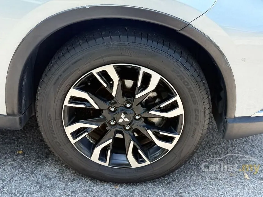 2018 Mitsubishi Outlander SUV