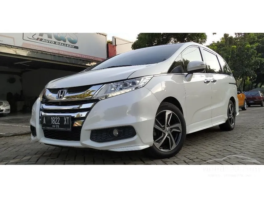 Jual Mobil Honda Odyssey 2015 2.4 2.4 di DKI Jakarta Automatic MPV Putih Rp 320.000.000